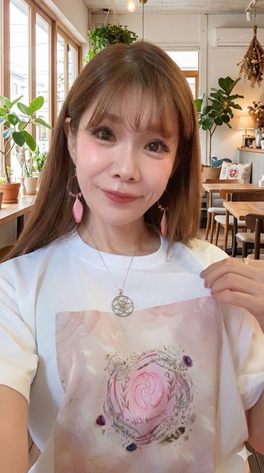 【枚数限定】新刊 巡りの法則サイン本付き巡りの法則® 著者サイン本付き フローイングライフTシャツ (古代カミオオニシキ貝ソマチッド付き)