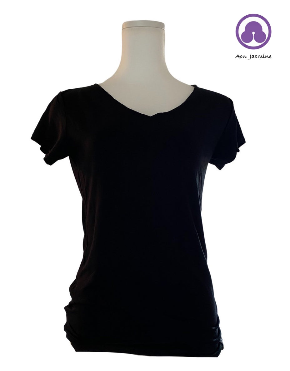 [Limited product] v-neck T-shirt